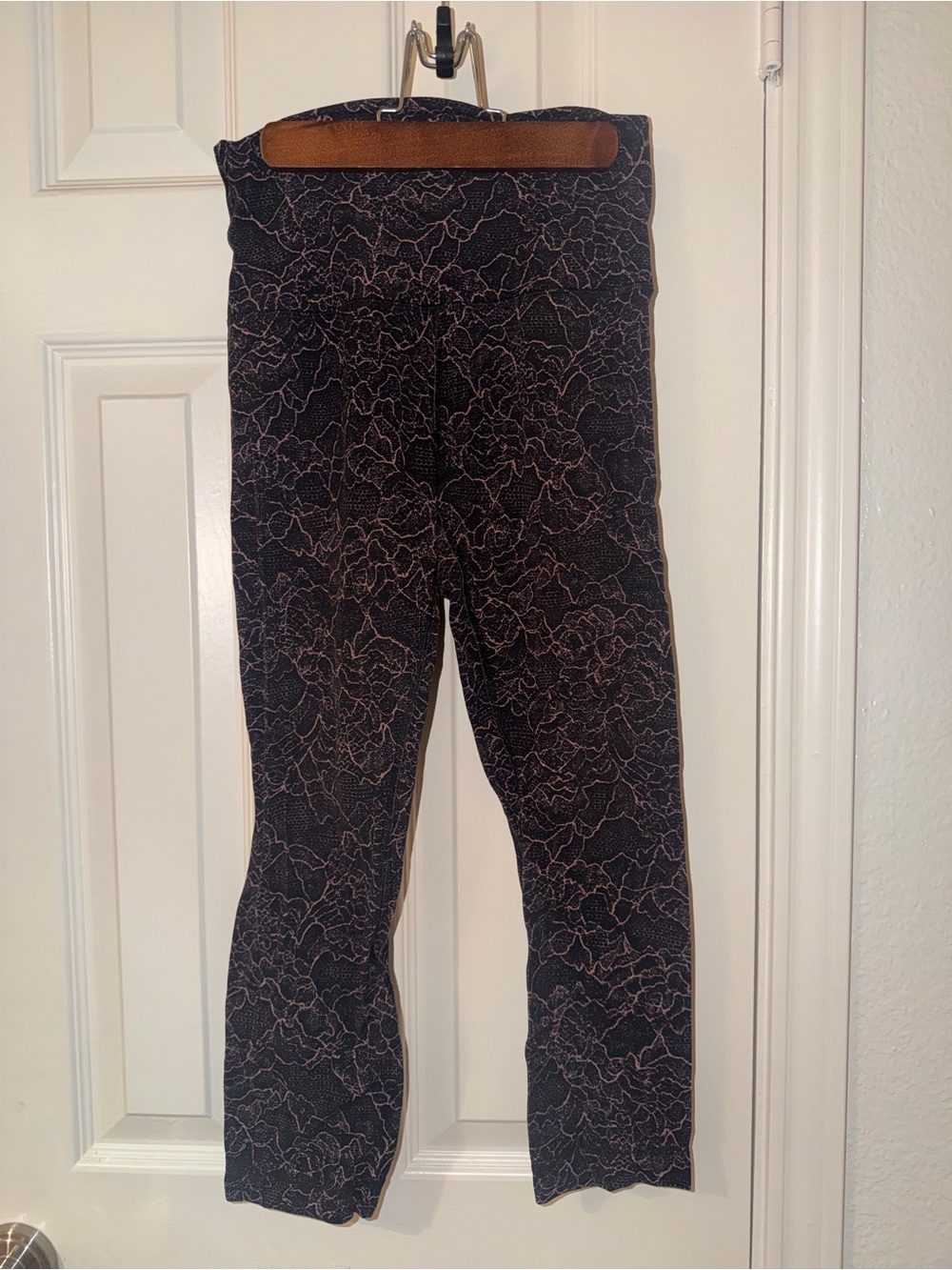 Lululemon Align Pant Lacescape Spanish Rose Black - Size 4